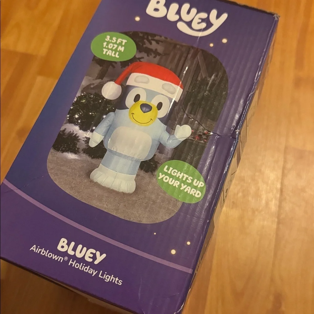 NEW 3.5' Disney Bluey in Santa Hat Christmas Indoor/Outdoor‎ Lighted Inflatable